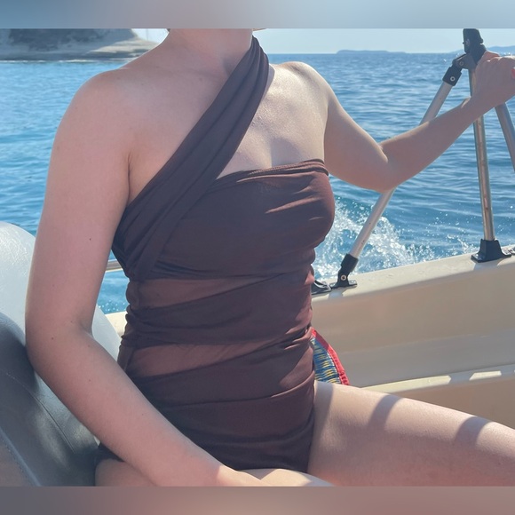 Zara Brown One-Shoulder Ruched One piece Swimsuit. Size- S - Picture 2 of 4